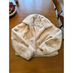 Blank NYC Tan Faux Fur Cropped Jacket Cozy Teddy Bear Coat Trendy